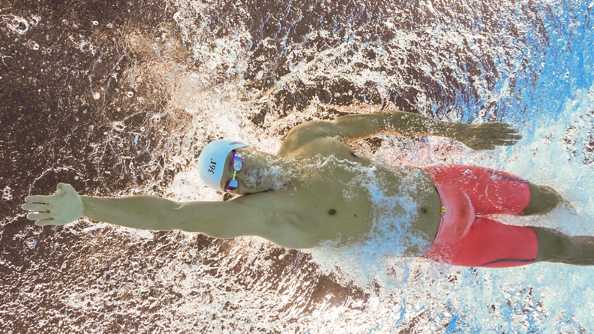 混合4×100米自由泳 美国队展现年轻活力，4×200米自由泳视频