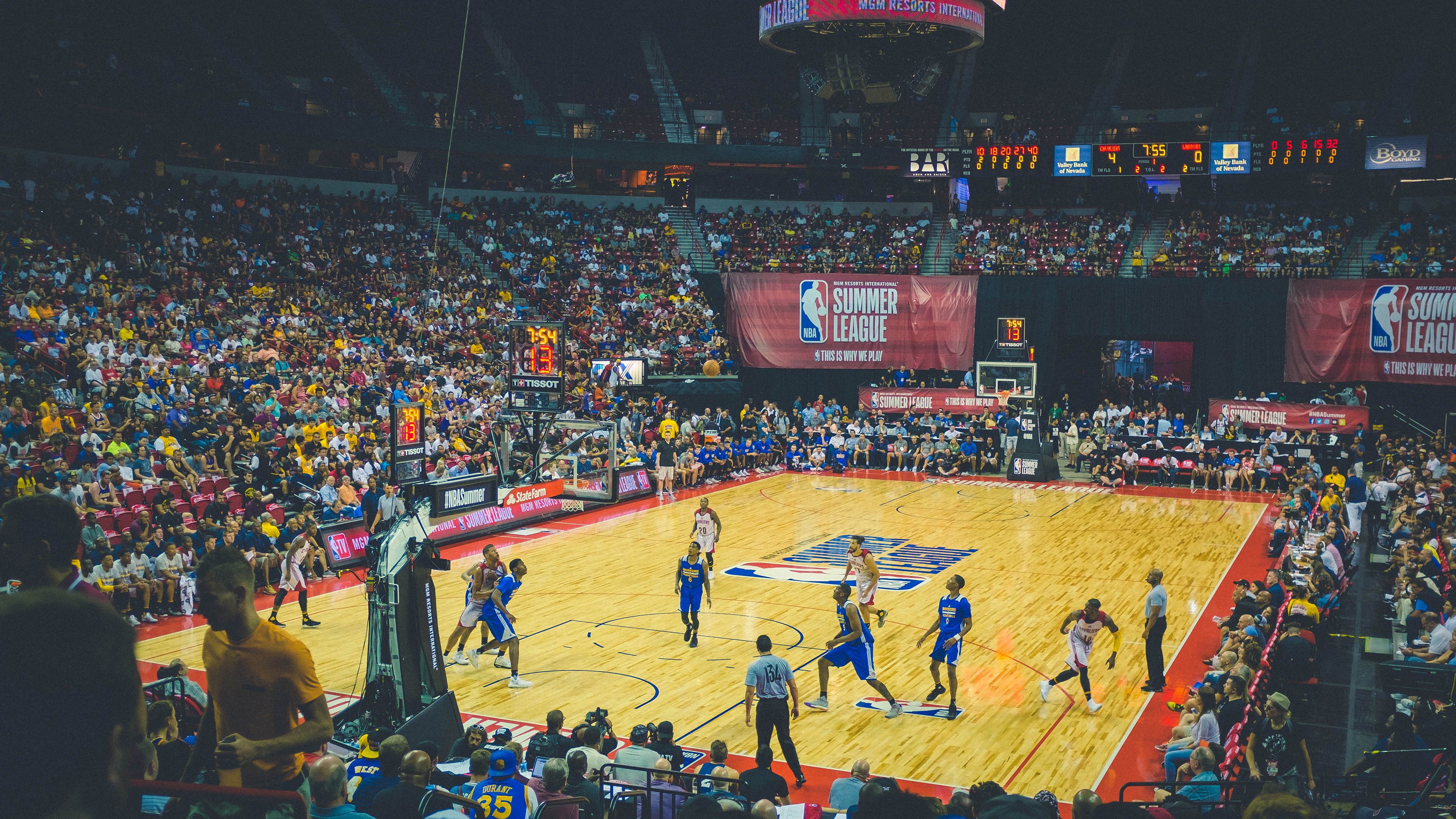 爵士连续五场得分过百进攻端爆发，爵士十连胜