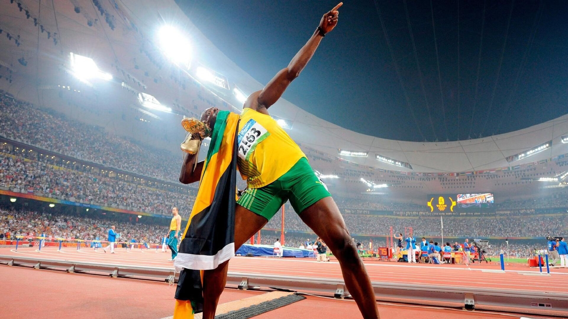 莱万多夫斯基：巴萨锋霸，波兰神锋，为什么说莱万是波兰第二中锋