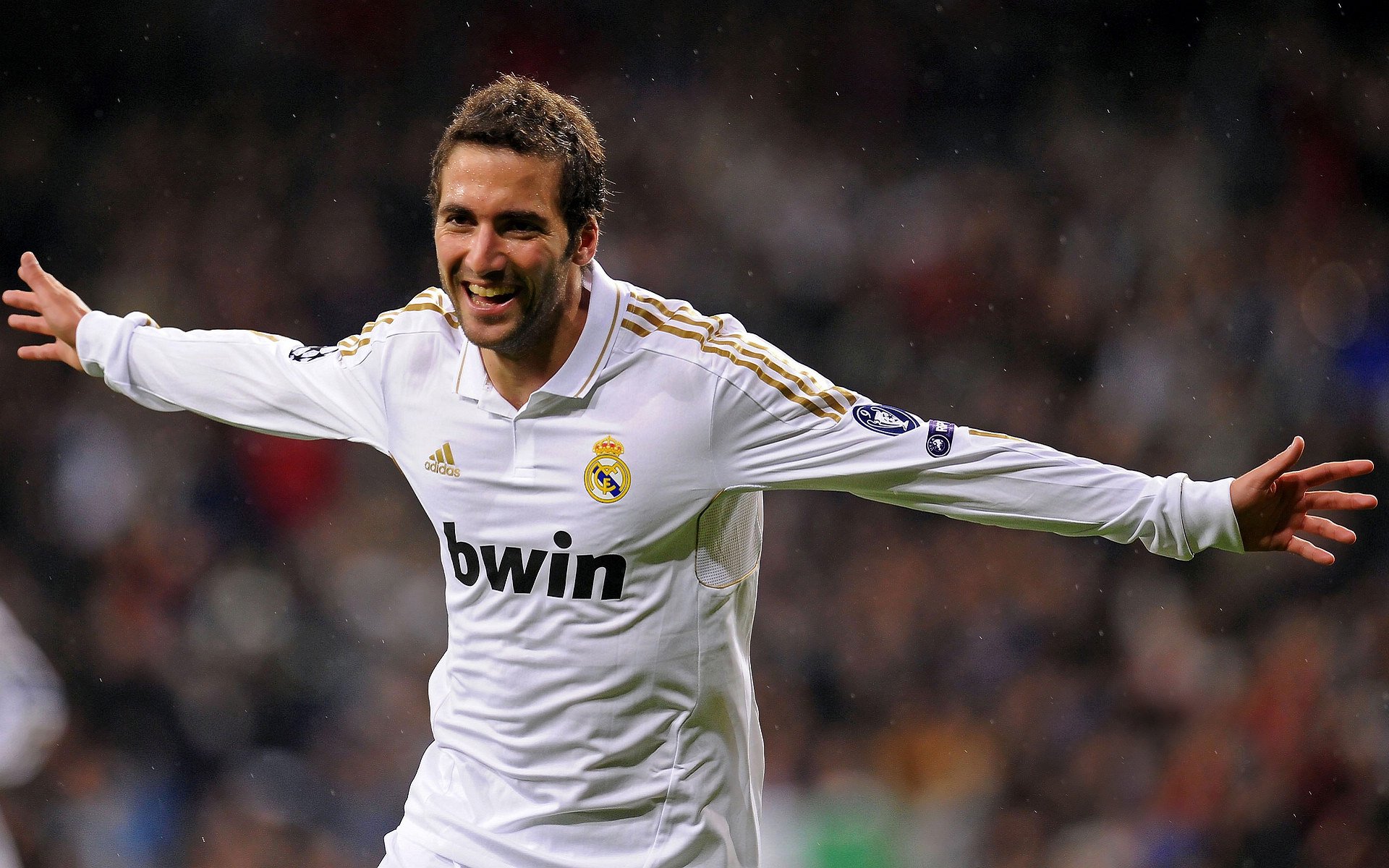 加国团结作战，奥地利成背景板